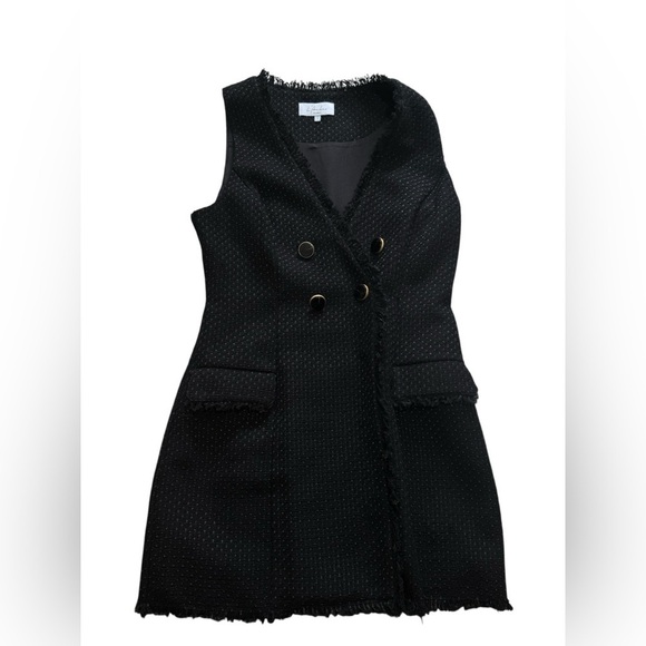 L’ACADEMIE The Pierre Mini Dress in Black
NWOT - Size Medium - Picture 6 of 8